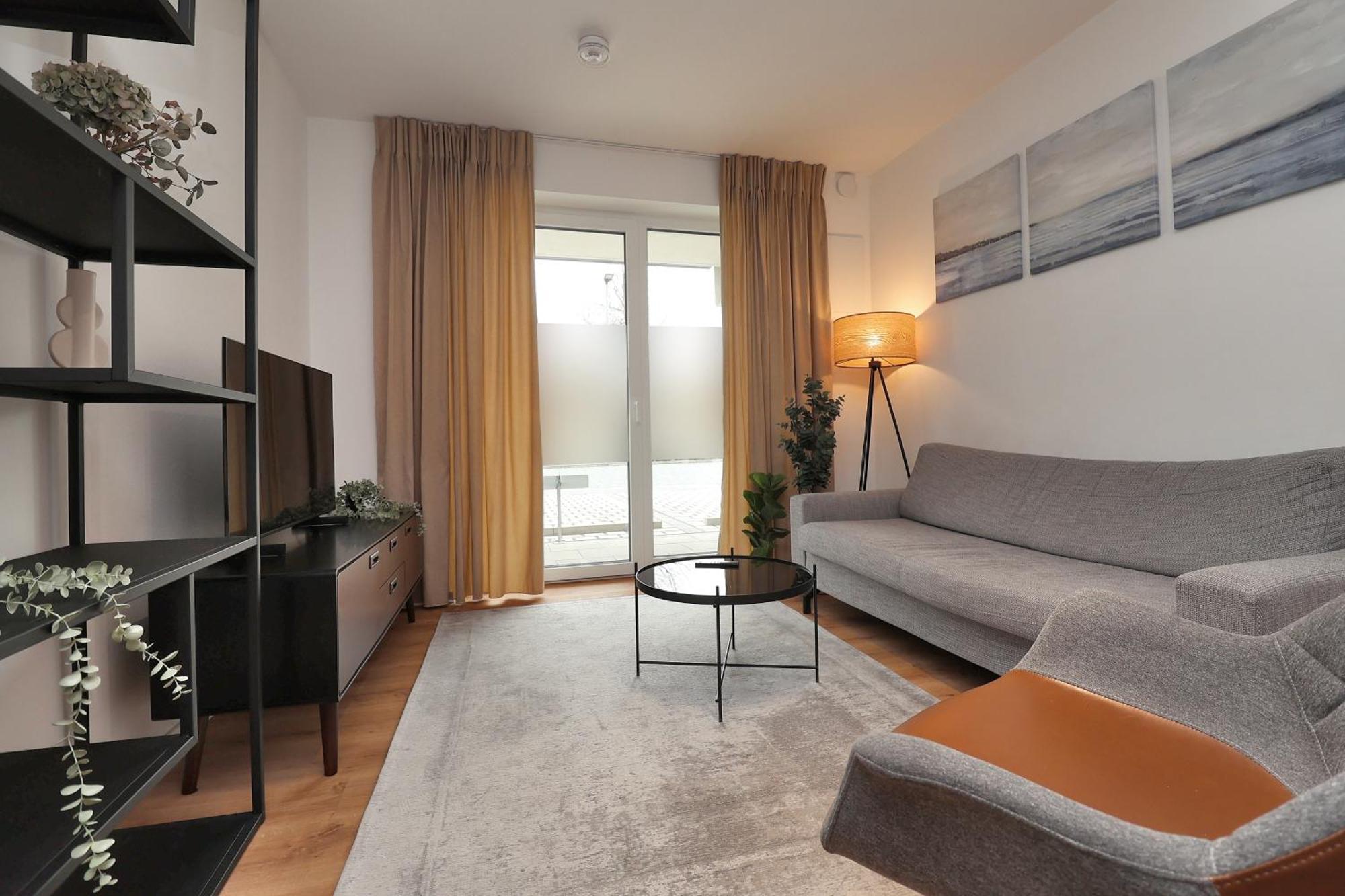 Helloyou Apartments อินเงนไฮม์ อัม ไรน์ ภายนอก รูปภาพ