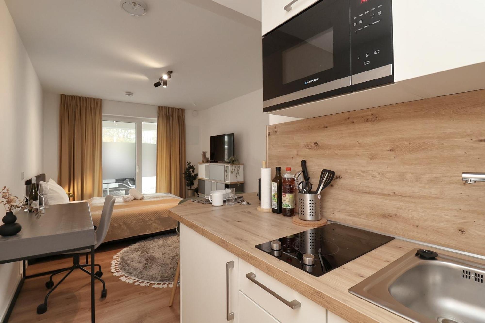 Helloyou Apartments อินเงนไฮม์ อัม ไรน์ ภายนอก รูปภาพ
